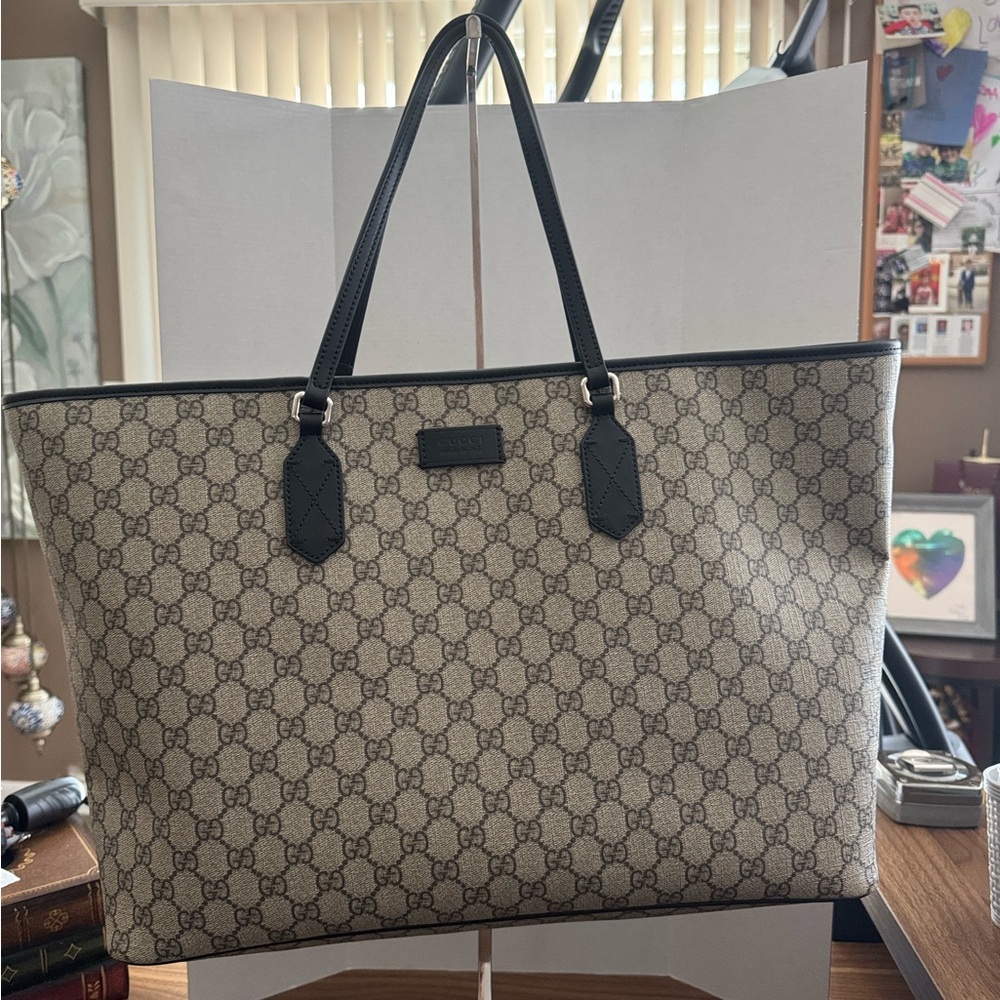 Gucci Cream and Black Tote XL Bag with Iconic Design